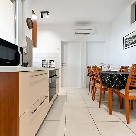 Bazdaric Novigrad (Dalmatia)