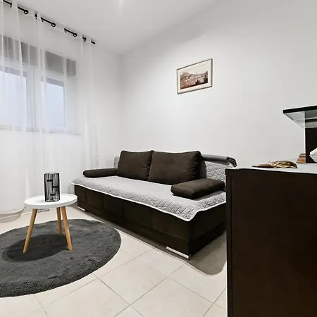 Apartment Bazdaric *