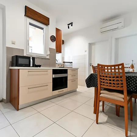 Bazdaric * Novigrad (Dalmatia)