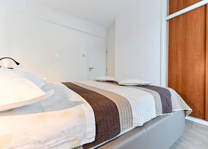 Bazdaric Apartment *