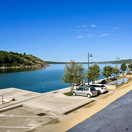 Apartamento Bazdaric